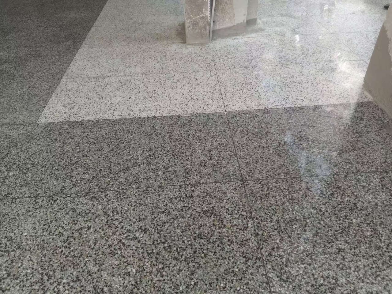 Polished commercial concrete with exposed aggregate